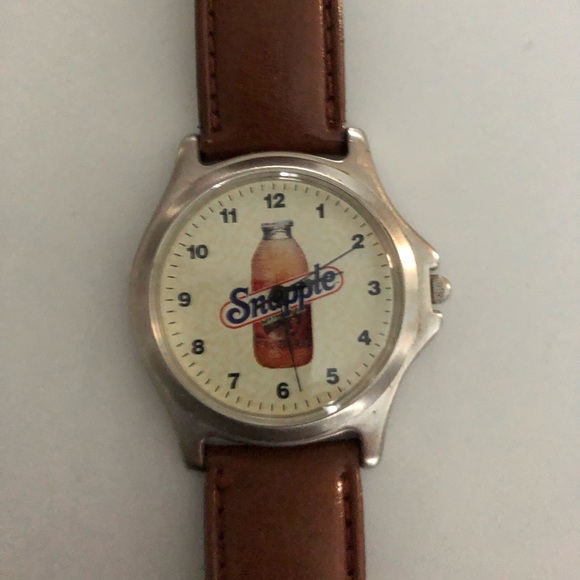 Men’s Snapple watch - Picture 1 of 6